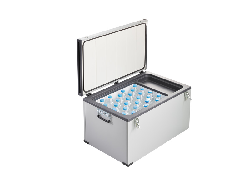 4940 M / 72 LT Soğutucu Araç Buzdolabı